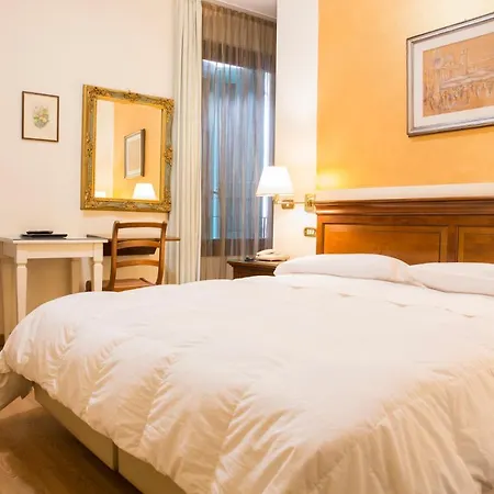 Hotel Al Castello Vérone Extérieur photo